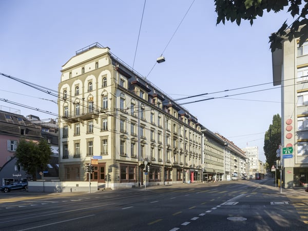zentrale Büroräumlichkeiten auf 330m2 mit Terrasse 12