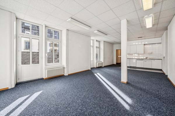 zentrale Büroräumlichkeiten auf 330m2 mit Terrasse 4