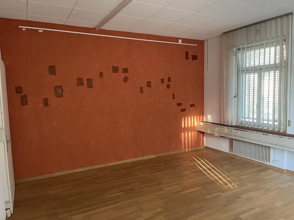 Musikraum / Mehrzweckraum oder Büro im Eichtalpark, Parkplatz vor dem Haus, Busstation 100m entfernt 4