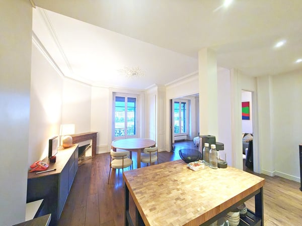 Plainpalais 80 m², balcon avec vue sur le Salève 4