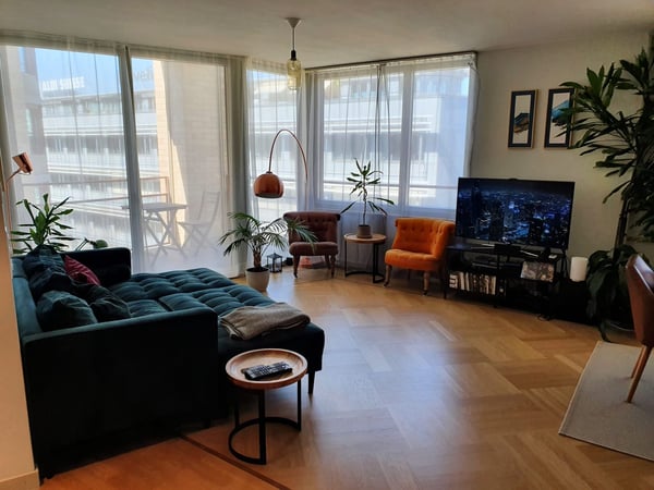 Möblierte 3.5-Zimmer-Wohnung mit Balkon beim Zürich HB | Fully Furnished 3.5-Room Apartment with Balcony next to Zurich main station 2