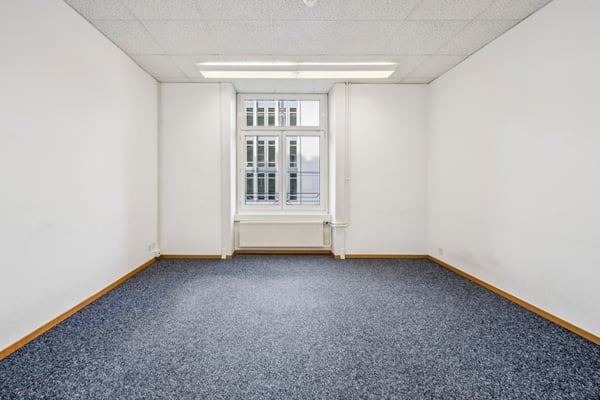 zentrale Büroräumlichkeiten auf 410m2 mit Terrasse 9