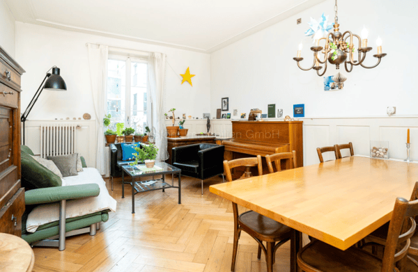 ZWISCHEN-Vermietung einer charmanten 4-Zi Whg. mit grossem Mansardenzimmer 1