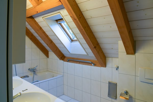 Sonnige 2.5-Zimmer-Dachmaisonette mit Traum-Weitsicht im Limmattal / Sunny 2.5-Room Duplex Apartment with Panoramic Views in Oetwil an der Limmat 11