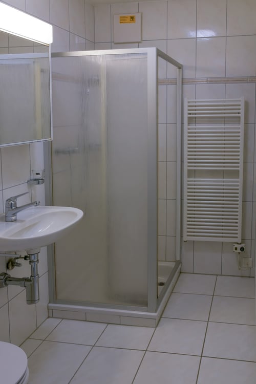 Sonnige 2.5-Zimmer-Dachmaisonette mit Traum-Weitsicht im Limmattal / Sunny 2.5-Room Duplex Apartment with Panoramic Views in Oetwil an der Limmat 7