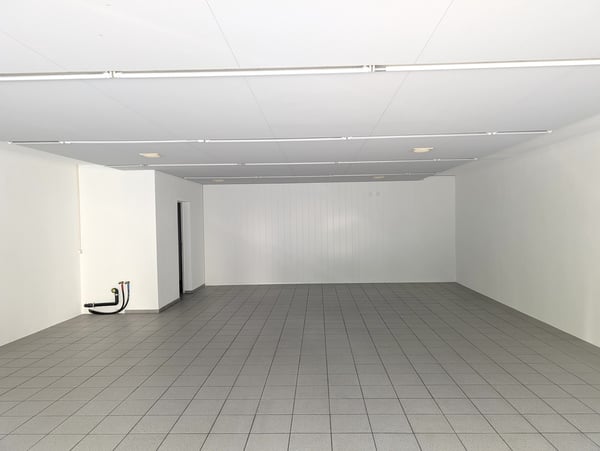 Ladenlokal / Showroom / Büro mit Schaufenster an der Hauptstrasse Zunzgen  flexibel nutzbar 5