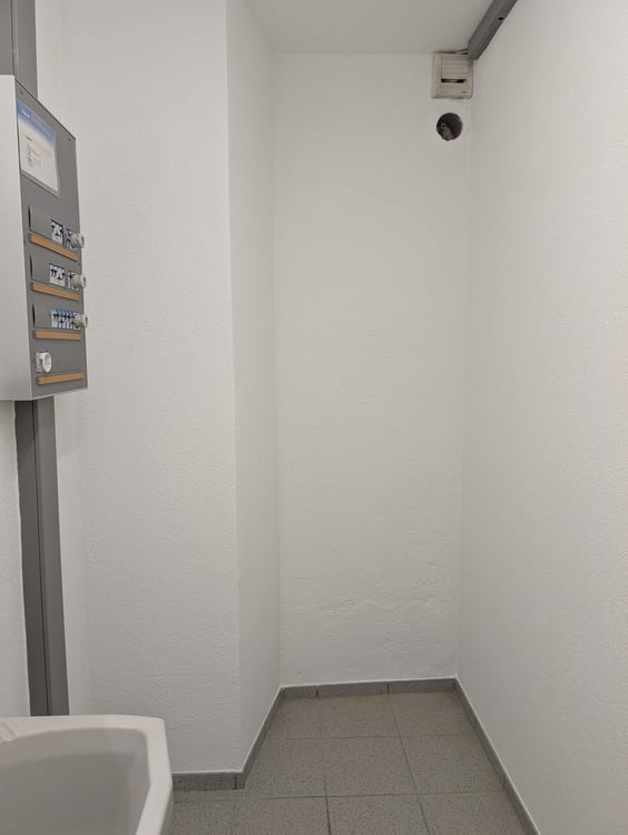 Ladenlokal / Showroom / Büro mit Schaufenster an der Hauptstrasse Zunzgen  flexibel nutzbar 7