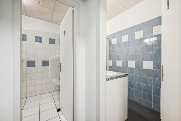 zentrale Büroräumlichkeiten auf 330m2 mit Terrasse 10