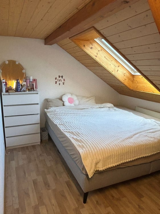 Gemütlliche 5 1/2 Zi. Wohnung neben Landwirtschaftswiese 6