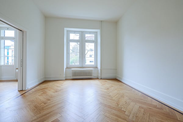 Helle, grosszügige 4.5-Zimmer-Wohnung mit 2 Balkonen, 100m2 | Bright, spacious 4.5-room apartment with 2 balconies, 100m2 13