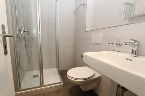 MODERNE 2-ZIMMERWOHNUNG! 8