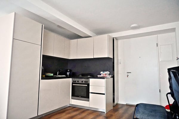 Möbliertes 2-Zimmer-Appartement mit Balkon, Kreis 3, ab 1. November 2026 3