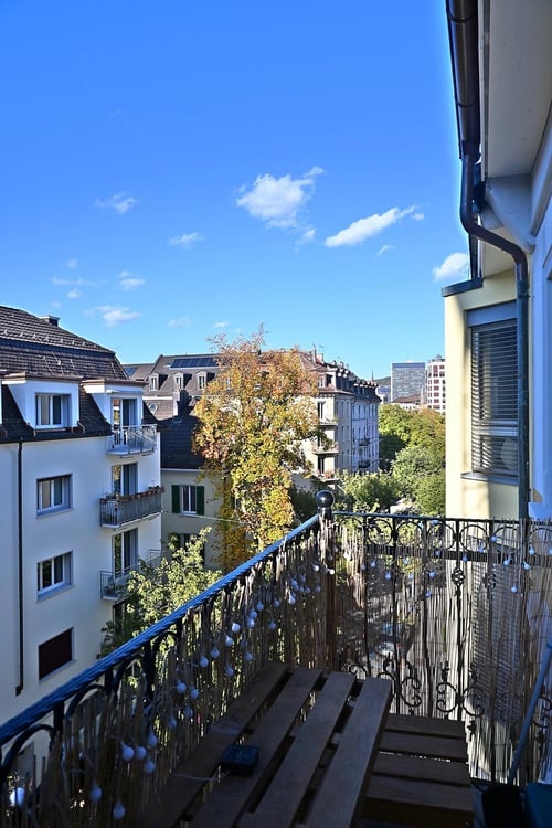 Möbliertes 2-Zimmer-Appartement mit Balkon, Kreis 3, ab 1. November 2026 2