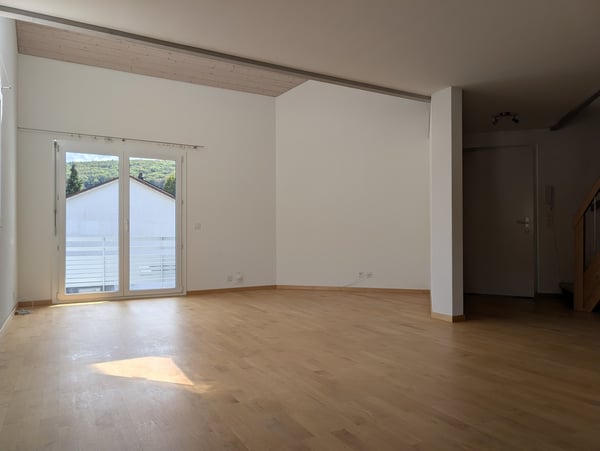 4.5-Zimmer-Maisonettewohnung mit Galerie und Balkon in Ziefen 11