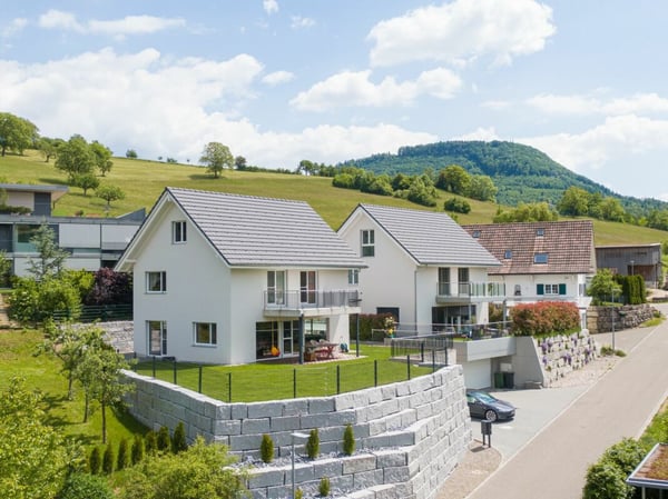 Hochwertiges EFH in Zeihen - erhöhte Lage, viel Privatsphäre & schöner Weitblick 1