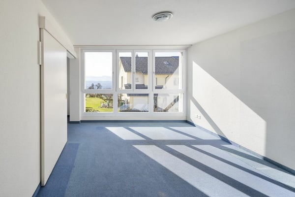 4.5-Zimmer-Maisonette-Wohnung mit Alpensicht und separatem Büro-/Hobbyraum 9