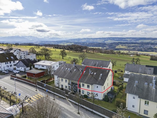4.5-Zimmer-Maisonette-Wohnung mit Alpensicht und separatem Büro-/Hobbyraum 14