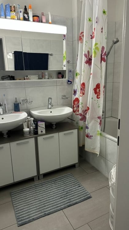 Attraktive 4-Zimmer Wohnung an zentraler Lage in Pfäffikon 9