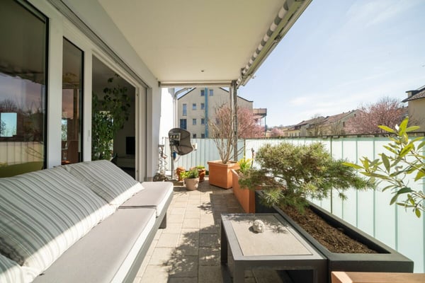 Grosszügige Minergie-Wohnung mit 31 m² Terrassenfläche nahe Zürich 2