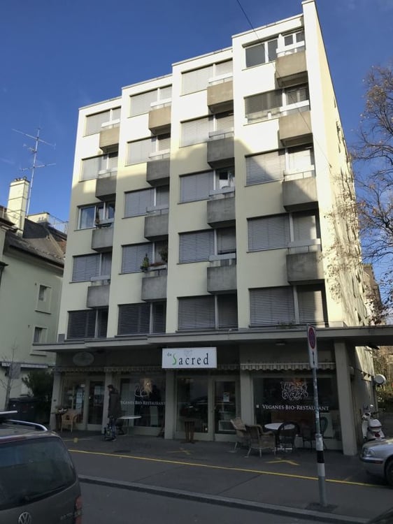 Tiefgarageneinstellplatz 1