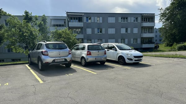 Aussenparkplatz 17