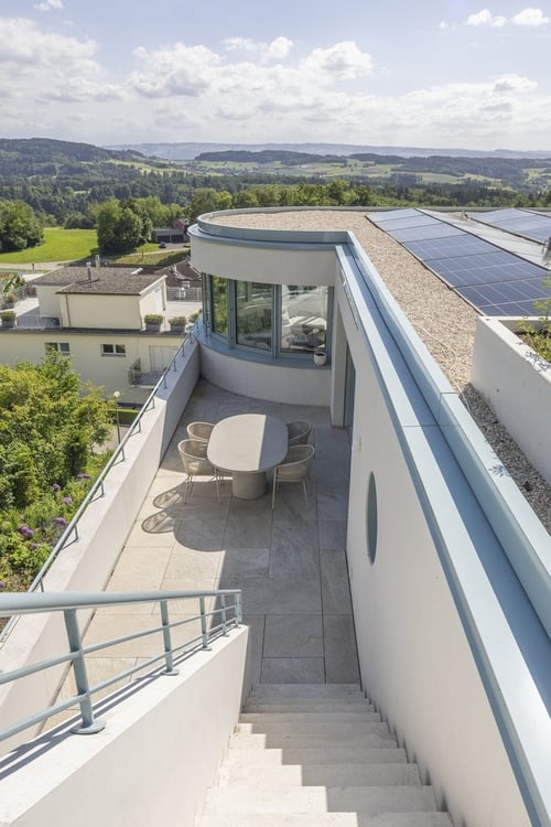 Exklusive Attikawohnung mit Dachgarten und Alpenblick in Ringlikon 6
