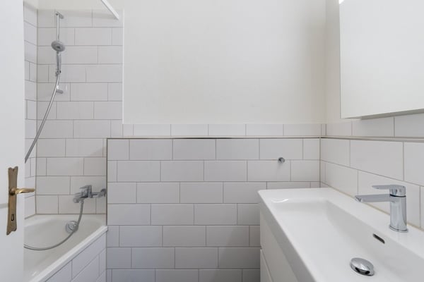 Charmante 5-Zimmerwohnung mit grosszügigem Grundriss im Kreis 6 10