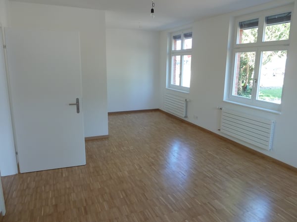 ARBEITEN INMITTEN DES BATA-PARKS