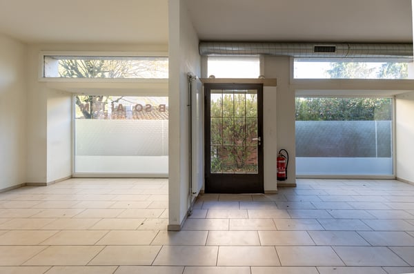 Direkt am Bahnhof - Diverse Nutzungen möglich 2