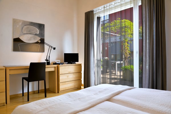 Wunderschöne 1.5 Zimmer-Wohnung mit Innenhof zu vermieten 10