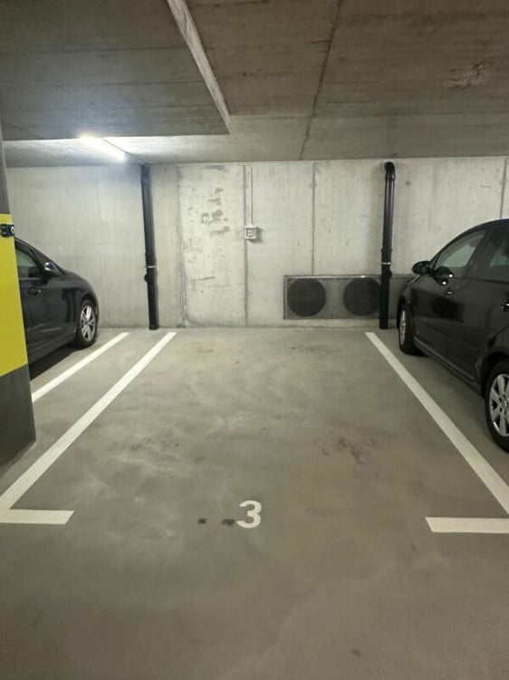 Einstellplatz zu vermieten 1