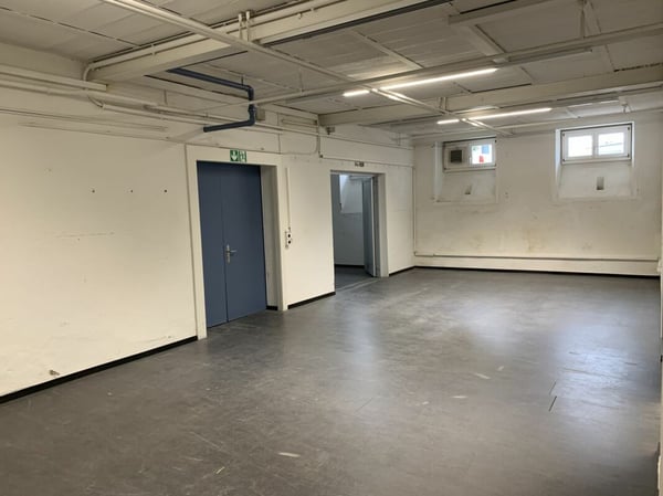 Werkstatt oder Lager gesucht? 210 m² mit optimaler Infrastruktur 16