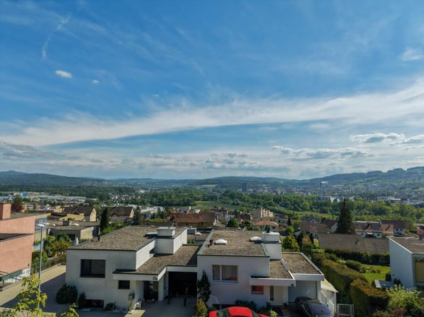 Grosszügiges Einfamilienhaus mit Entwicklungspotenzial 13