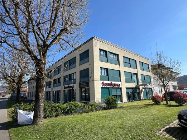 Helles grosszügiges Büro mit Aufenthaltsraum, Archiv und Lagerraum 2. OG 1