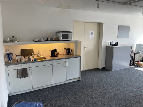 helles Eck-Büro mit Weitsicht 2