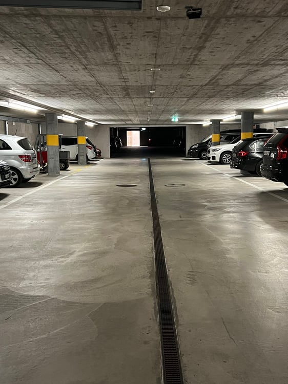 Garagenplatz in gepflegter Tiefgarage