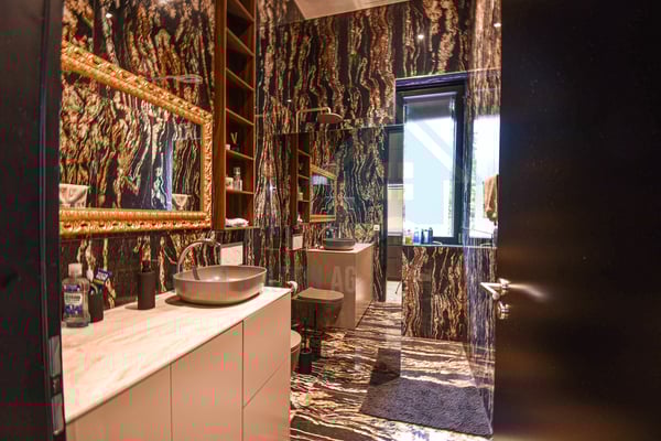 Luxuriöse Gewerbefläche mit moderner Architektur und Design 5