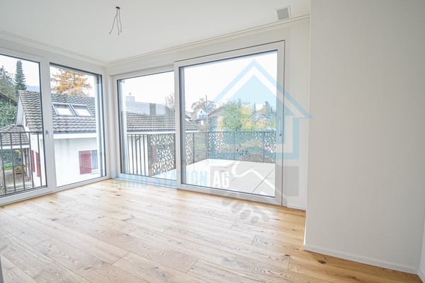 Modern & energieeffizient - 1.5-Zimmer-Attikawohnung mit Panoramablick 9