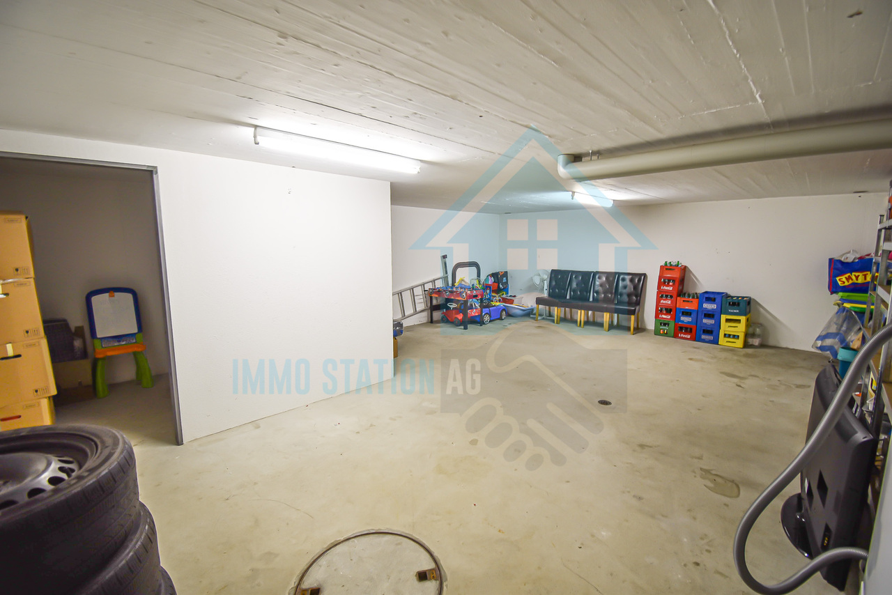 Immobilie in Menziken - Interessante Investitionsmöglichkeit 7.5-Zimmer-Dachwohnung mit Loggia und Alpenblick in Burg AG - Bild 11