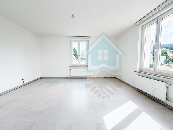 Grosszügiges Zweifamilienhaus mit Garten - ideal für Familien 12