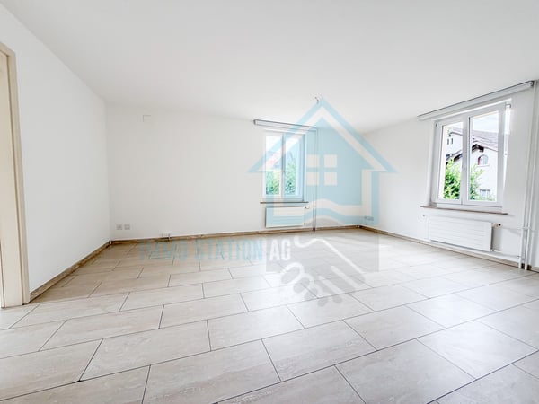 Grosszügiges Zweifamilienhaus mit Garten - ideal für Familien 4