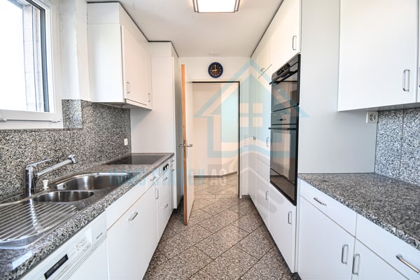 Exklusive 4.5-Zimmer-Attikawohnung mit grosszügiger Terrasse 6