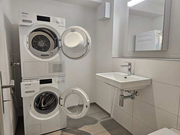 Moderne 1.5-Zimmer-Duplex-Wohnung in ruhiger Lage von Löhningen 6