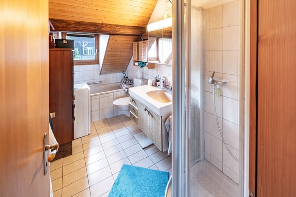 Attraktives Dreifamilienhaus an zentraler Lage 10