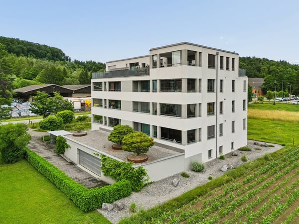 Sonnige 3,5-Zimmer-Wohnung mit Weitblick 1