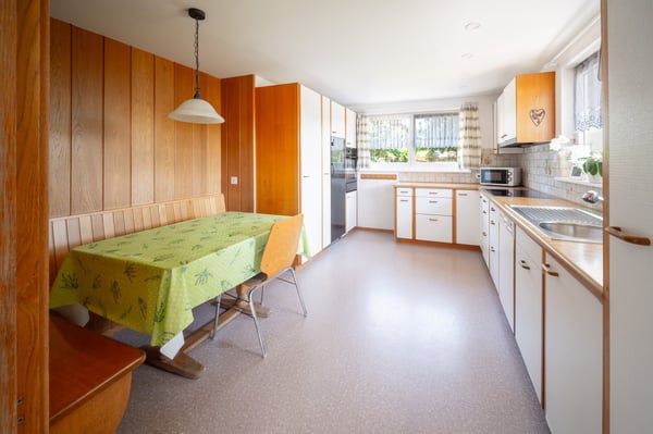 Grosszügiges Einfamilienhaus mit viel Umschwung und weitläufigem Garten 7