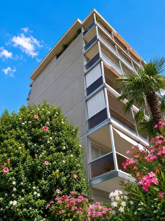 EXCLUSIVE PENTHOUSE APARTMENT WITH LAKE VIEW - LUGANO-BESSO 12
