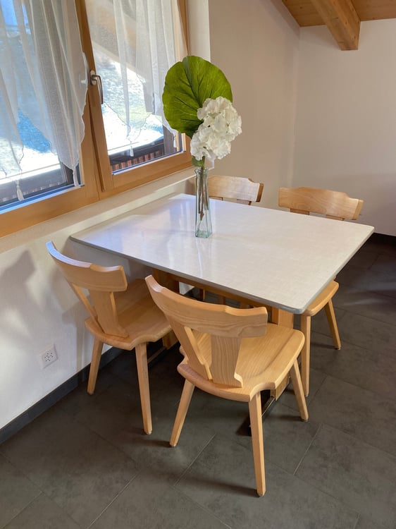 Restaurant mit Wohnung auf 1'090 Meter über dem Meer im Wallis zu kaufen! 3