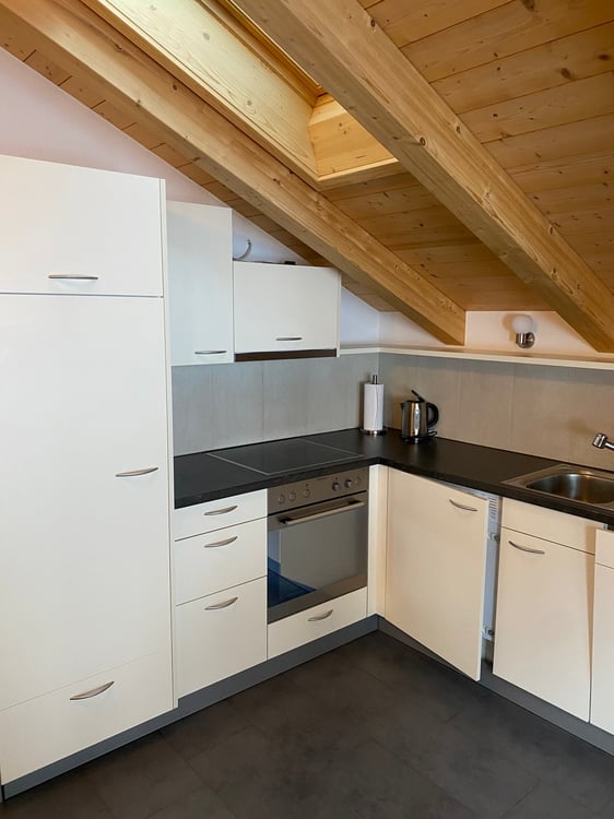 Restaurant mit Wohnung auf 1'090 Meter über dem Meer im Wallis zu kaufen! 11