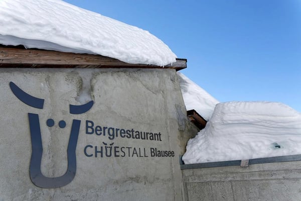 Wo Alpenpanorama und Gastfreundschaft zusammenkommen – Bergrestaurant Chüestall Blausee 8